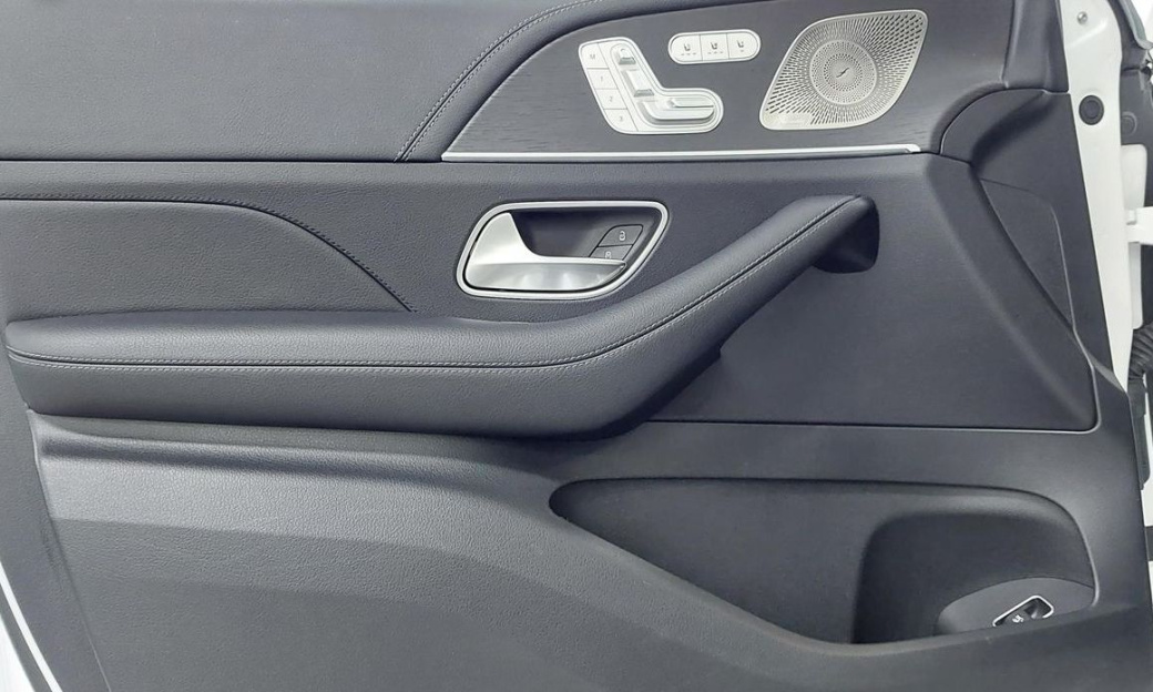 Mercedes-Benz GLE-Class GLE450 4MATIC, 2025