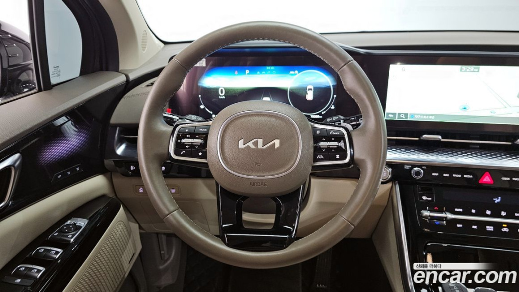 Kia Carnival 7-Seater Hi-Limousine, 2023