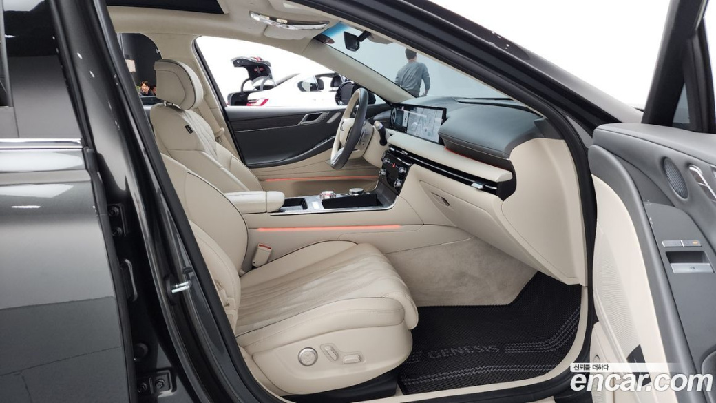 Genesis G80 Gasoline 2.5 Turbo AWD, 2025
