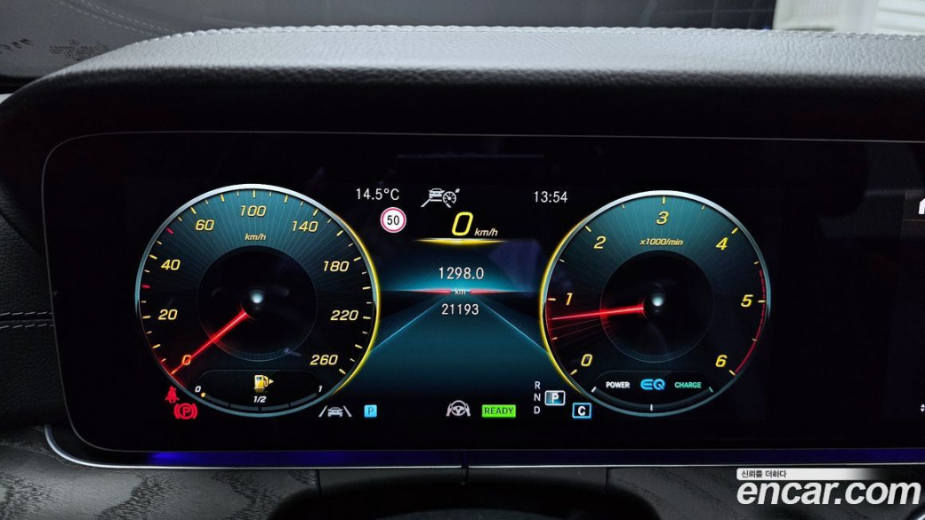 Mercedes-Benz E-Class E220d 4MATIC AMG Line, 2022