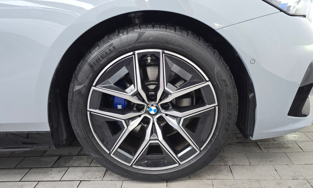BMW 5-Series 520i M Sport, 2026