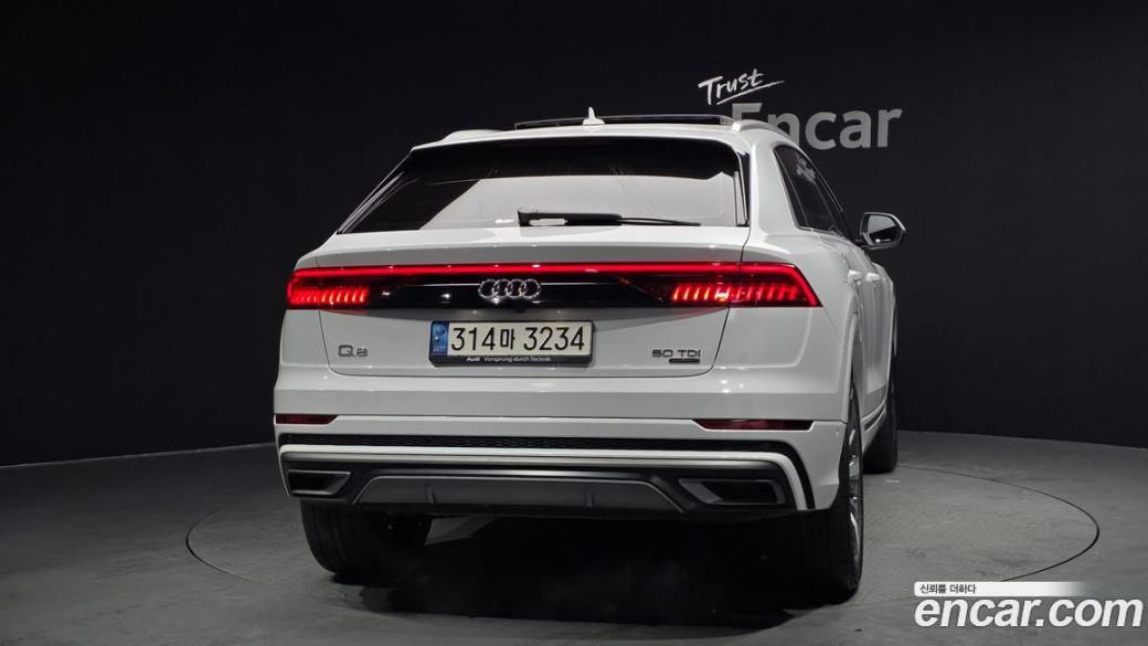 Audi Q8 50 TDI Quattro Premium, 2022