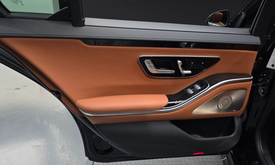 Mercedes-Benz S-Class S500L 4MATIC, 2022