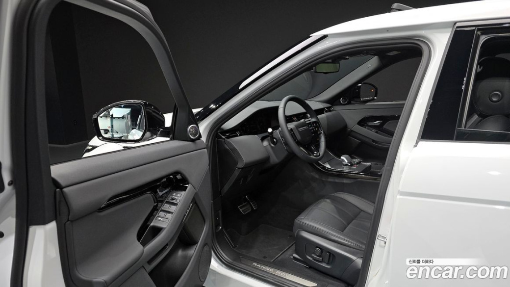 Land Rover Range Rover Evoque P250 Dynamic SE, 2024