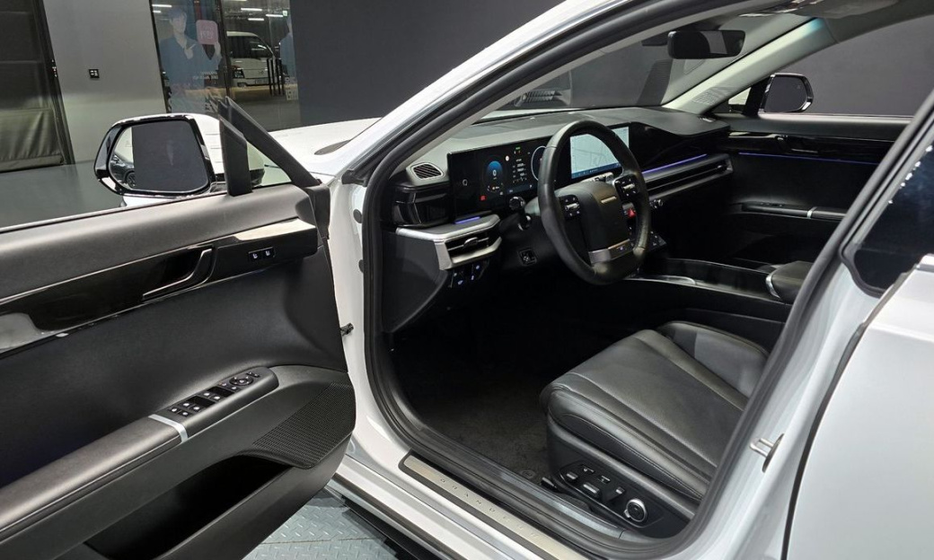 Hyundai Grandeur 2,5 Gasoline 2WD, 2023