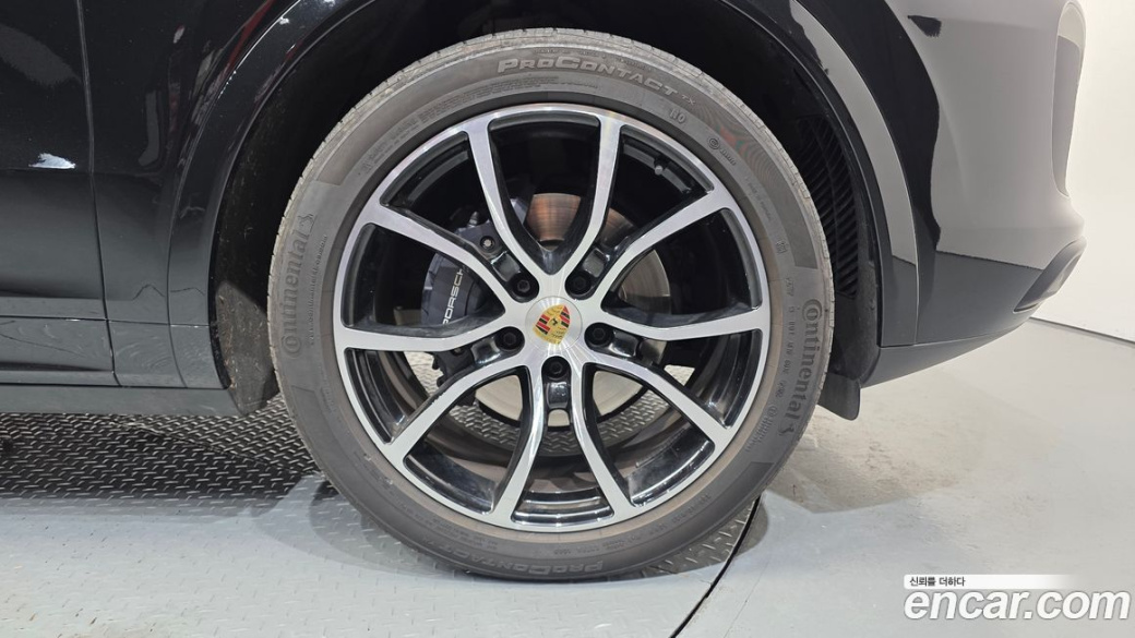 Porsche Cayenne 3.0 PLATINUM EDITION, 2023