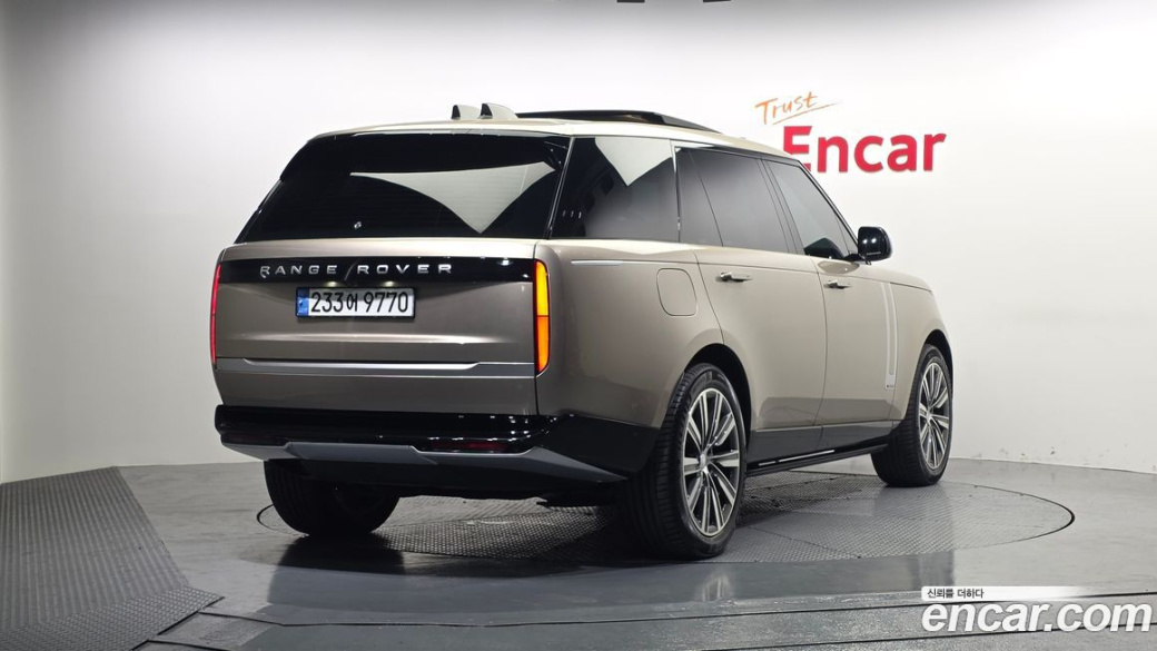 Land Rover Range Rover D350 Autobiography Long Wheel Base, 2024