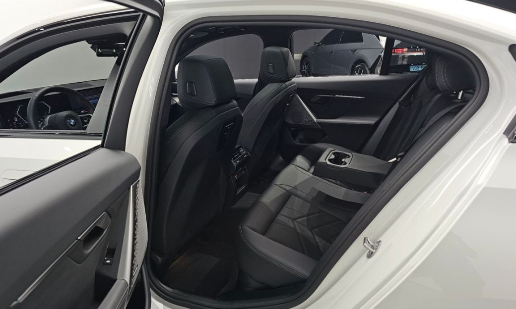BMW 5-Series 520i M Sport, 2024