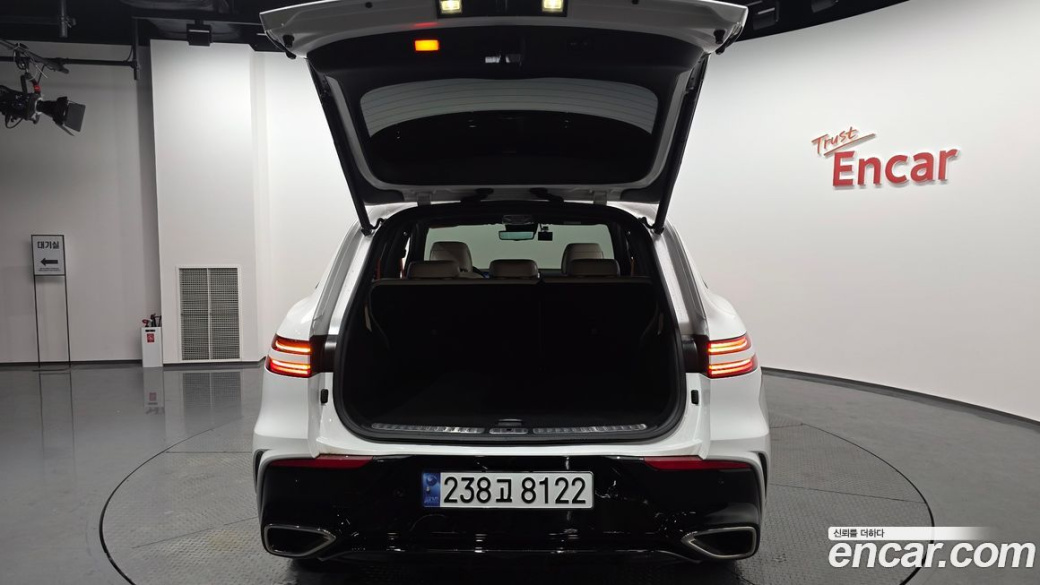 Genesis GV70 2.5T Gasoline AWD, 2025
