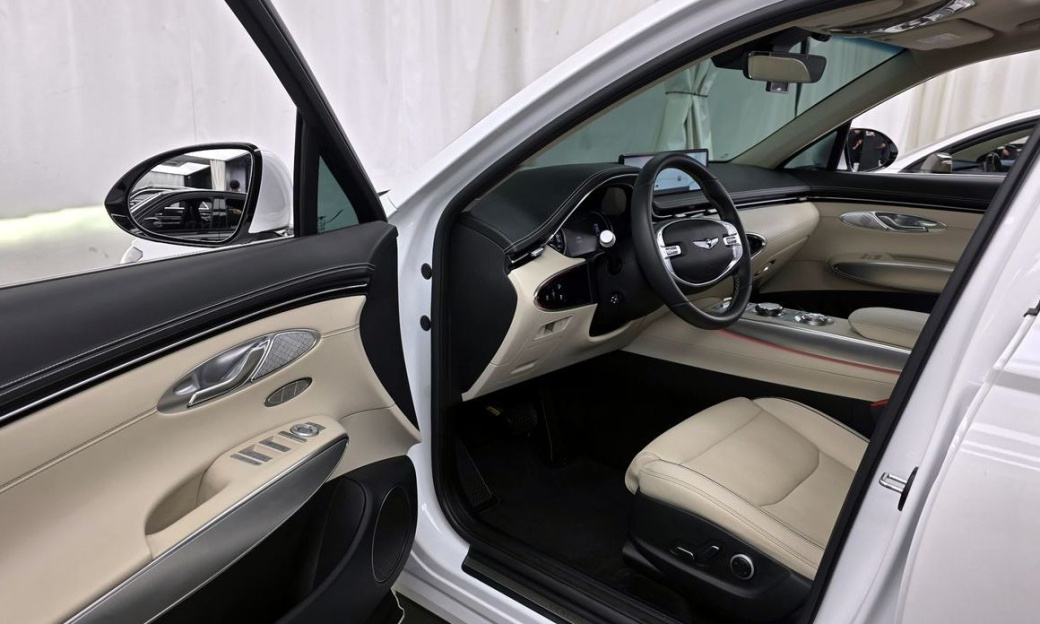 Genesis GV70 2.5T Gasoline 2WD, 2024
