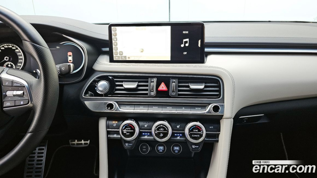 Genesis G70 Gasoline 2.0T 2WD, 2022