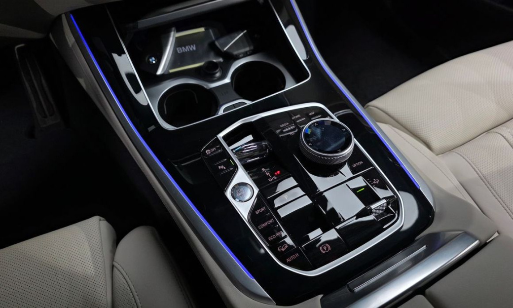 BMW X5 xDrive 40i M Sport, 2025