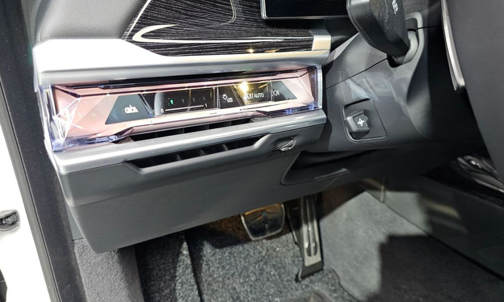 BMW 7-Series 740d xDrive M Sport, 2025