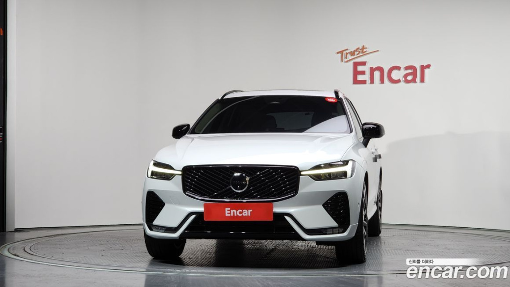 Volvo XC60 B5 Ultra Dark Air Sus, 2026