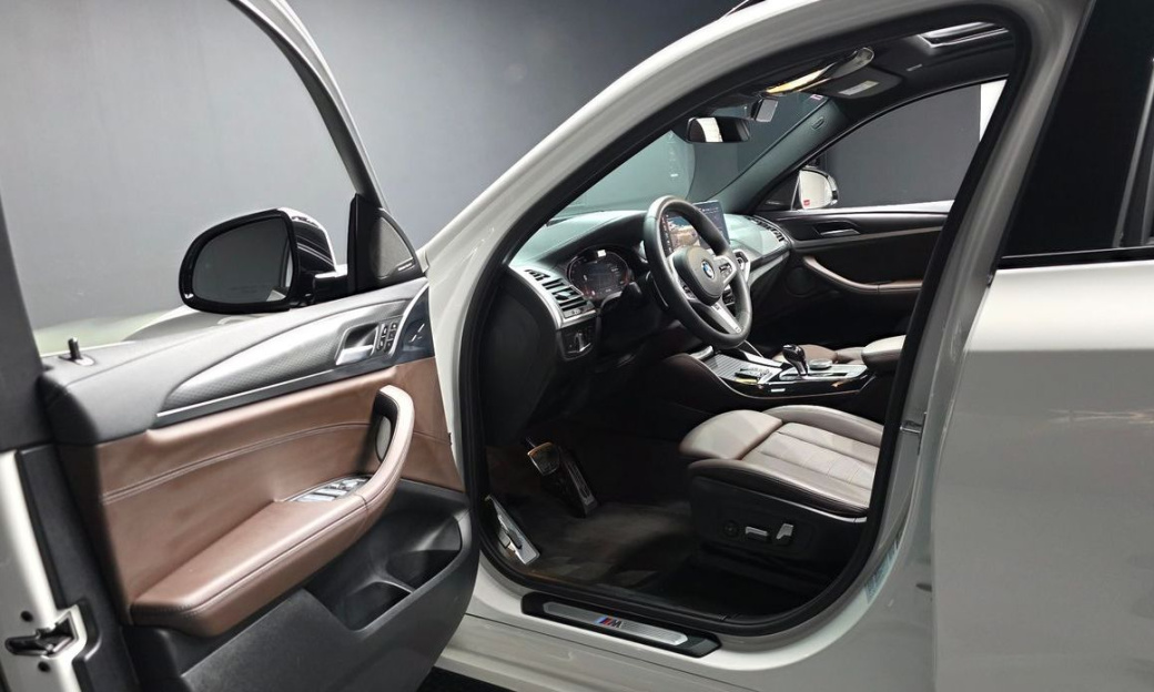 BMW X4 xDrive20i M Sports Pro, 2022