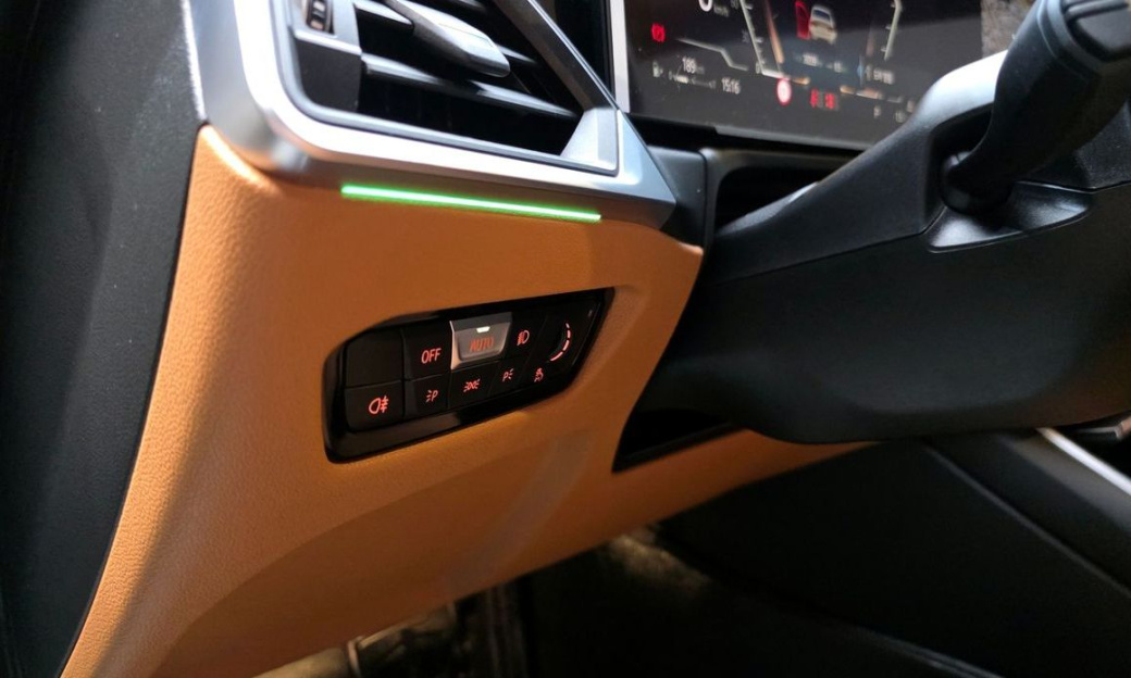 BMW 3-Series 320i M Sport, 2023