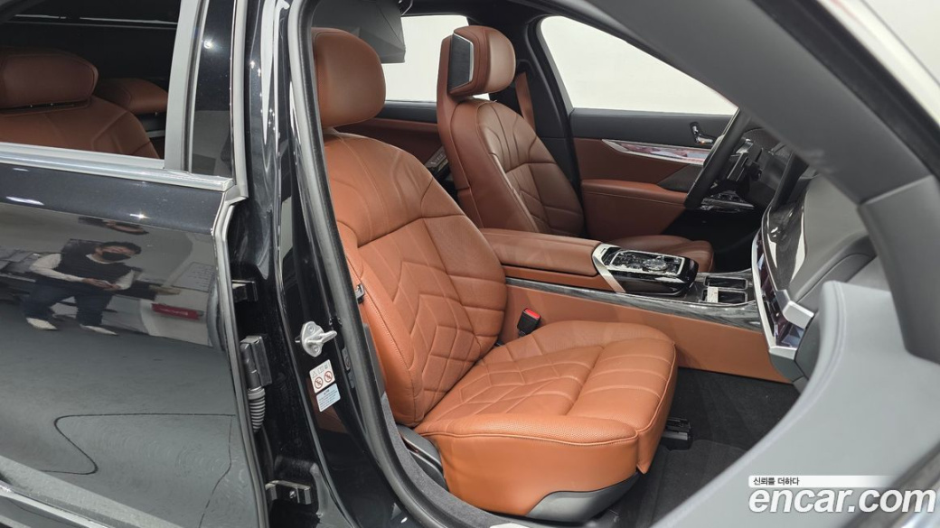 BMW 7-Series 740i xDrive M Sport, 2024