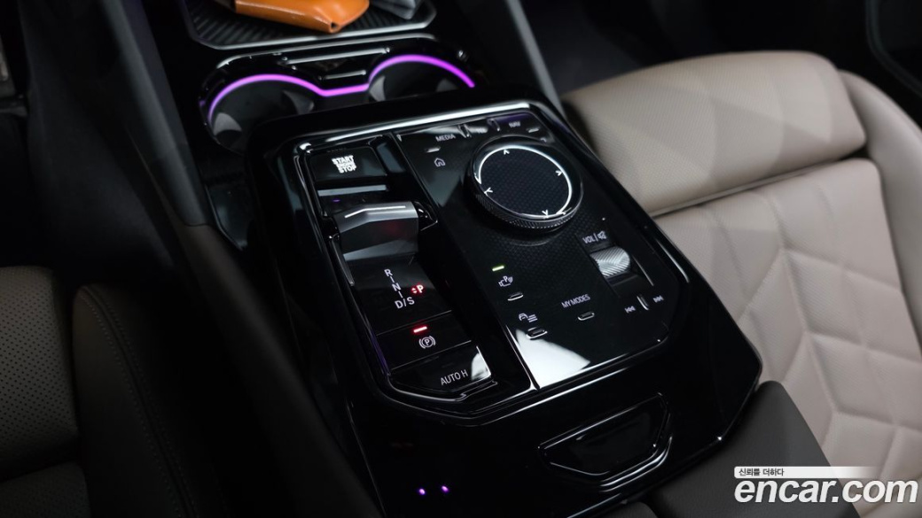 BMW 5-Series 520i M Sport, 2025
