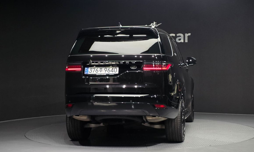 Land Rover Discovery P360 R-Dynamic SE, 2023