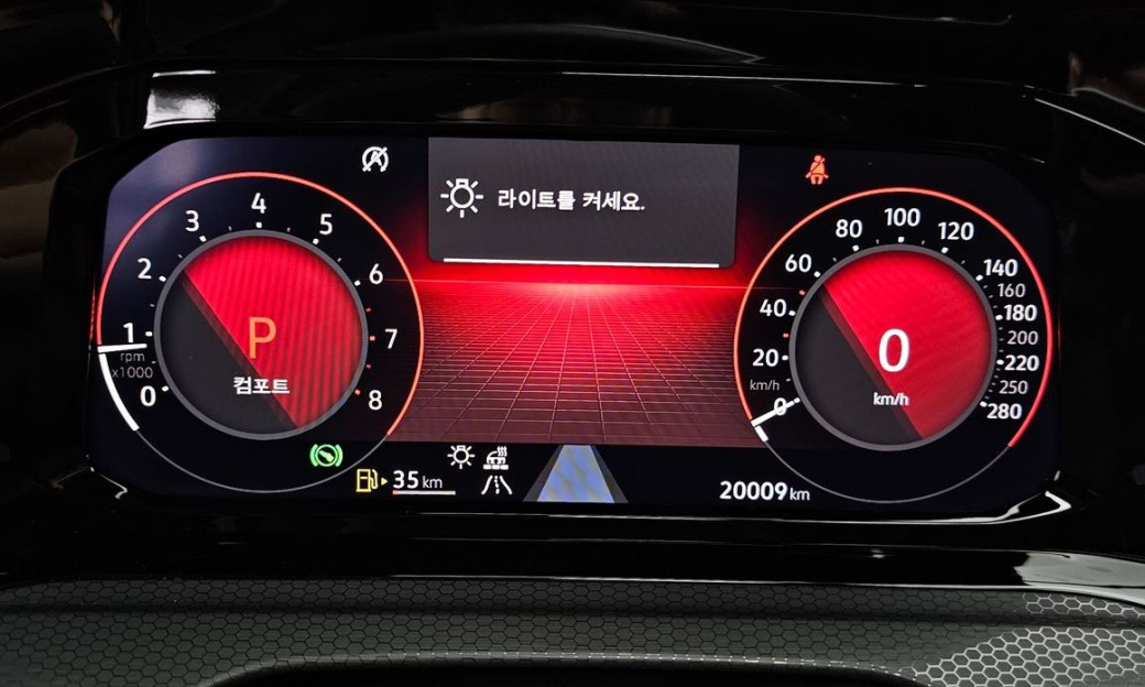 Volkswagen Golf 2.0 GTI, 2024