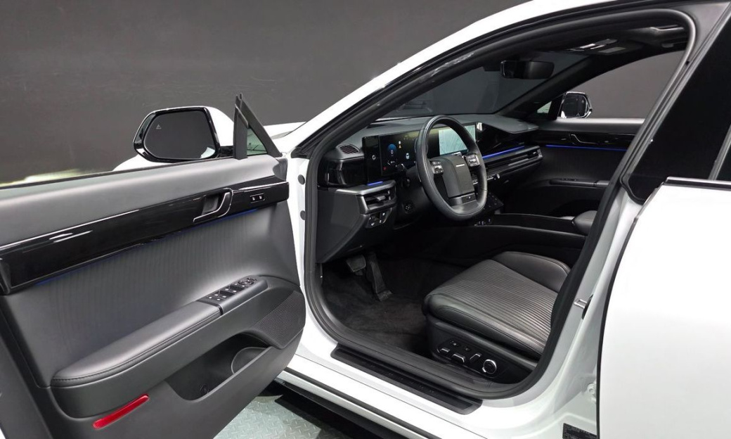 Hyundai Grandeur 2,5 Gasoline 2WD, 2023