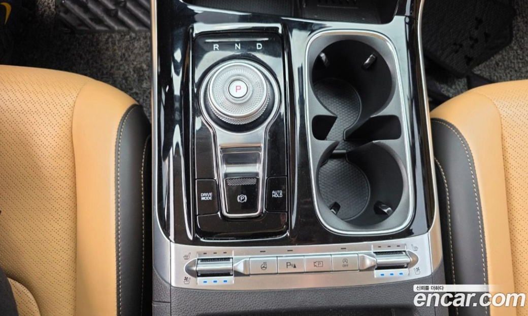 Kia Carnival 9-Seater Signature, 2023