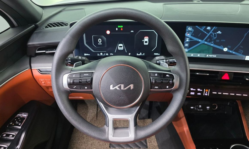 Kia K5 2.0, 2024