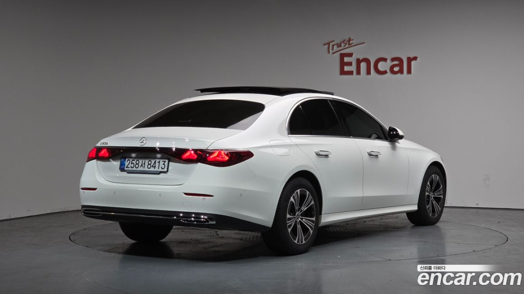 Mercedes-Benz E-Class E200 Avantgarde, 2026