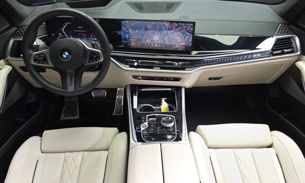 BMW X5 xDrive 40i M Sport, 2025