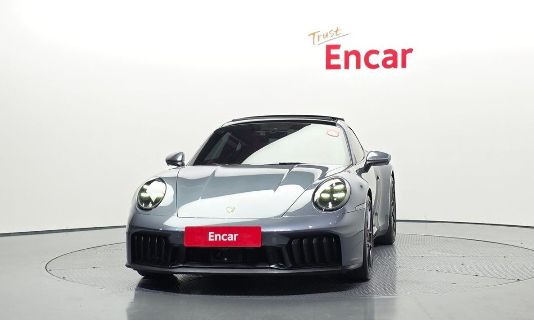Porsche 911 Carrera GTS, 2025