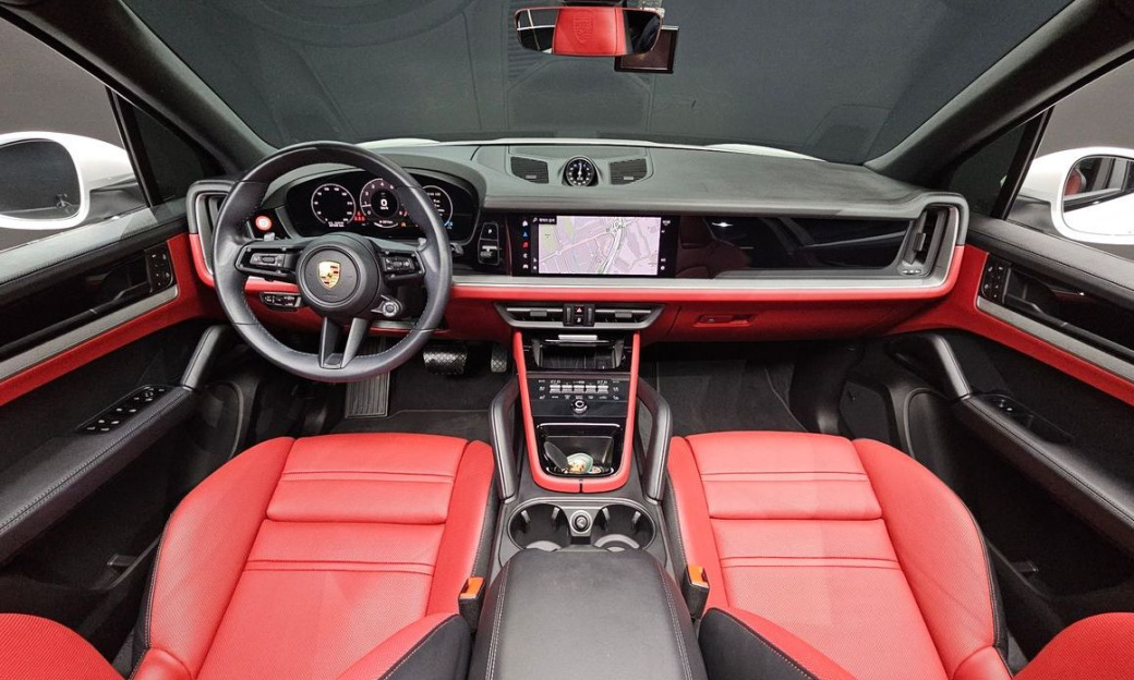 Porsche Cayenne 3.0, 2024