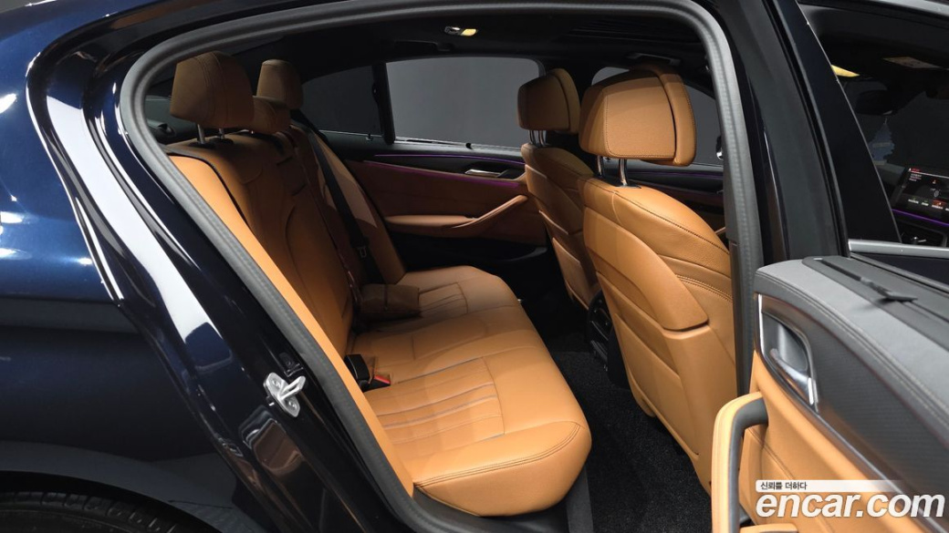 BMW 5-Series 520i M Sport, 2023