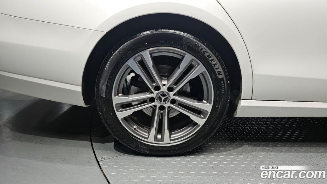 Mercedes-Benz E-Class E250 Avantgarde, 2023