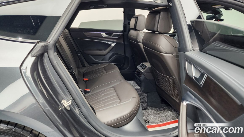 Audi A7 55 TFSI Quattro Premium, 2022