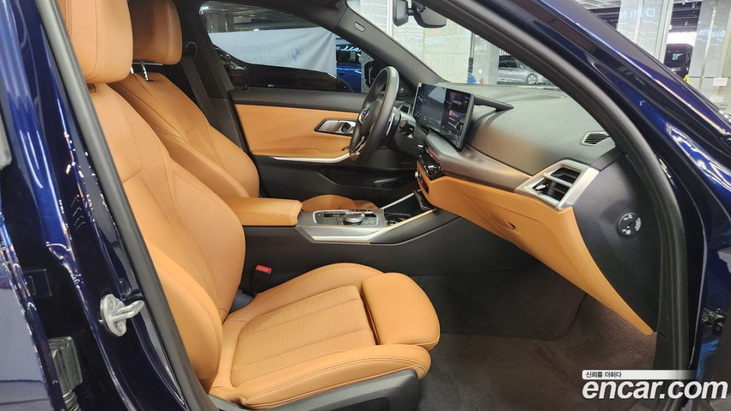 BMW 3-Series 320i M Sport, 2025