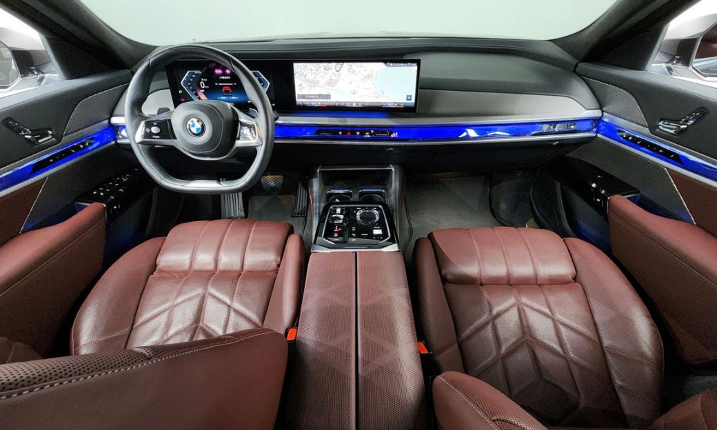 BMW 7-Series 740i sDrive Design Pure Excellence, 2023