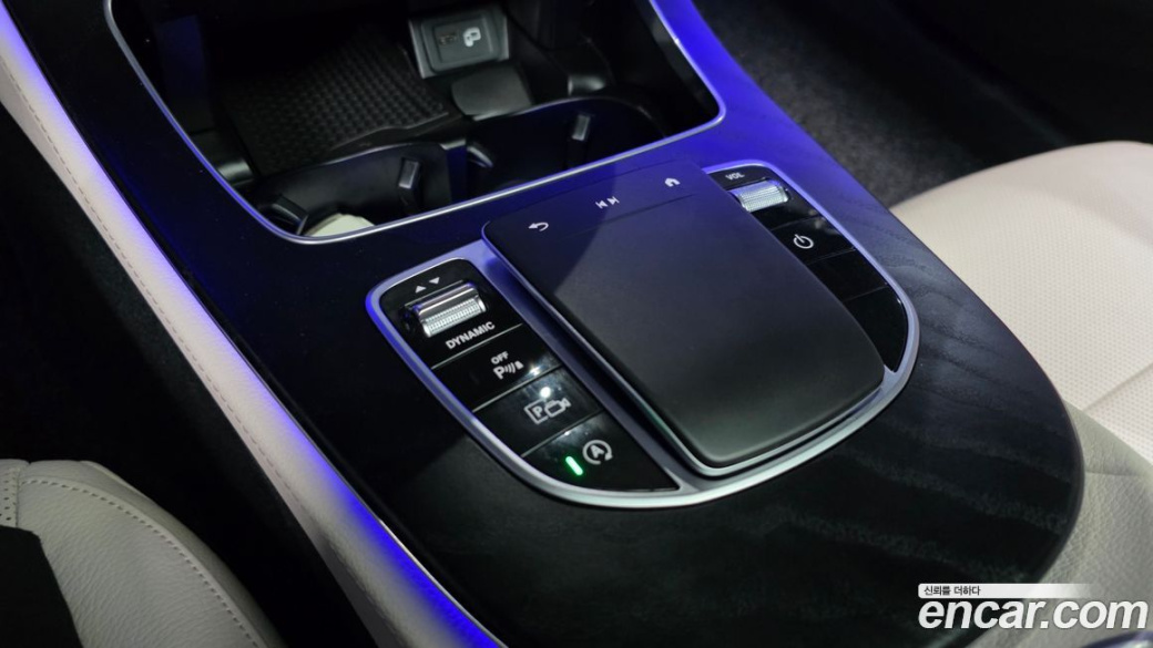 Mercedes-Benz E-Class E250 AMG Line, 2023