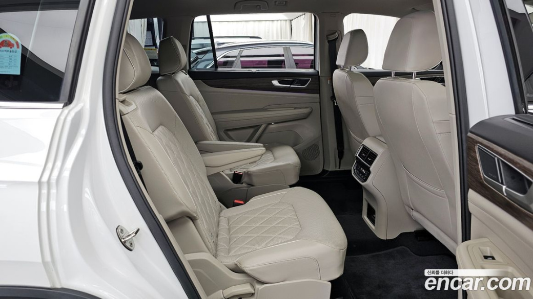 Volkswagen Atlas 2.0 TSI R-LINE 6-Seater, 2025