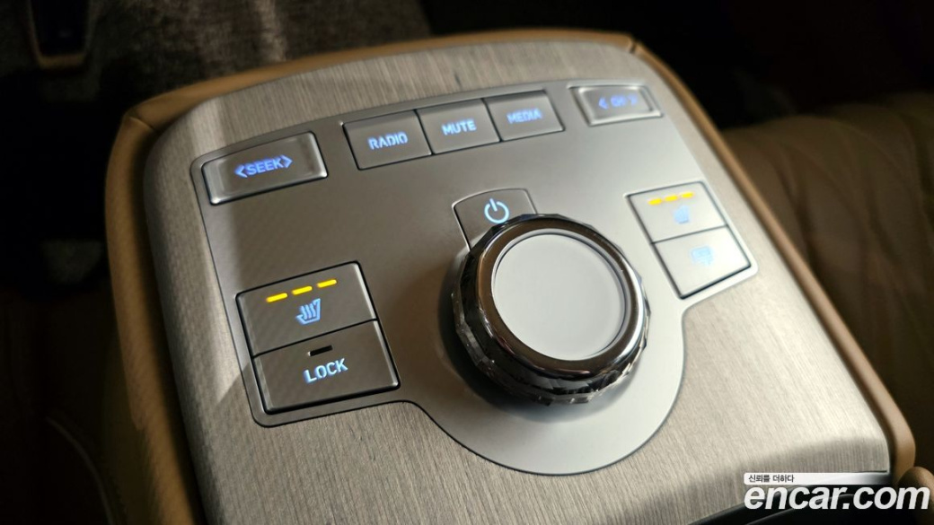Genesis G80 Gasoline 2.5 Turbo AWD, 2025