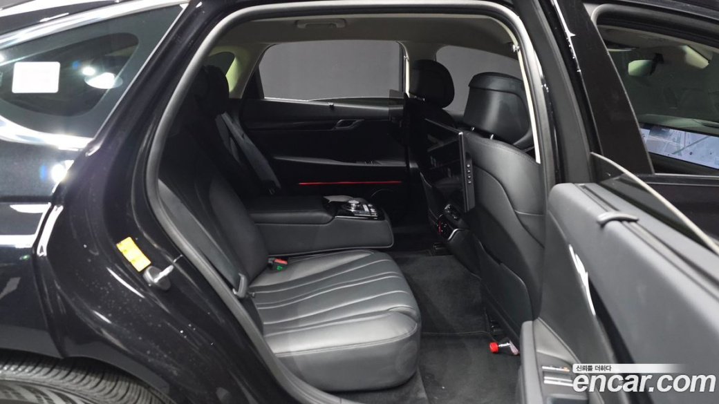 Genesis G80 Gasoline 2.5 Turbo AWD, 2026