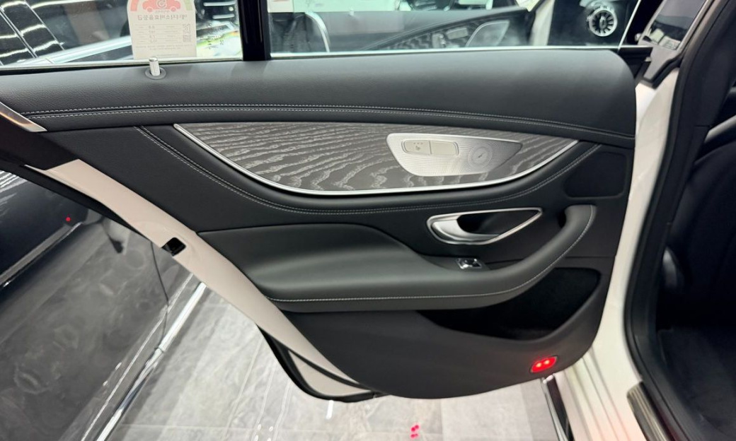 Mercedes-Benz AMG GT 4Door 43 4MATIC+, 2025