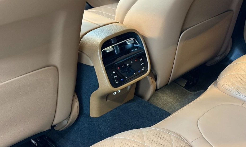 Mercedes-Benz E-Class E450 4MATIC Exclusive, 2024