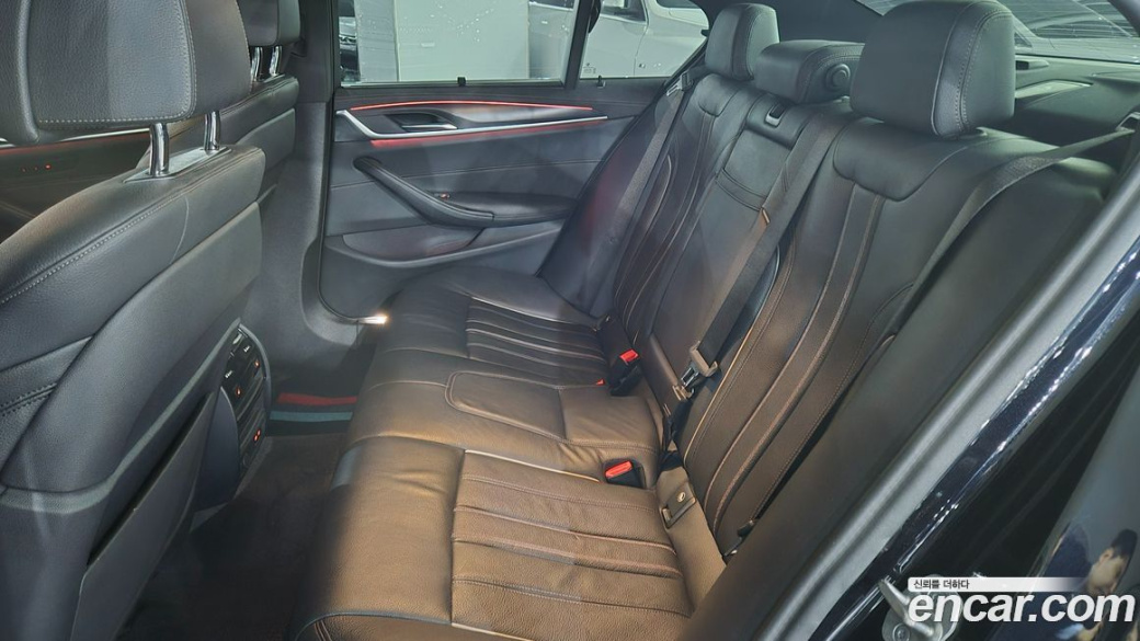 BMW 5-Series 520i M Sport, 2023