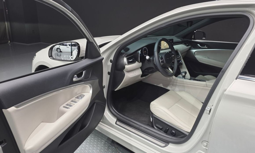 Genesis G70 Gasoline 2.5T 2WD, 2024