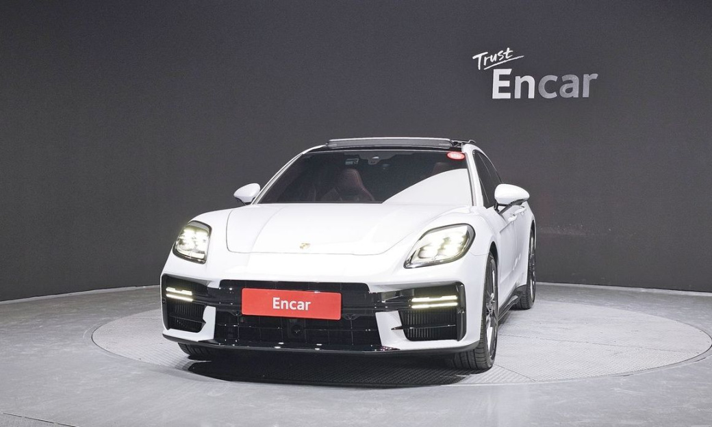 Porsche Panamera 4.0 GTS, 2025