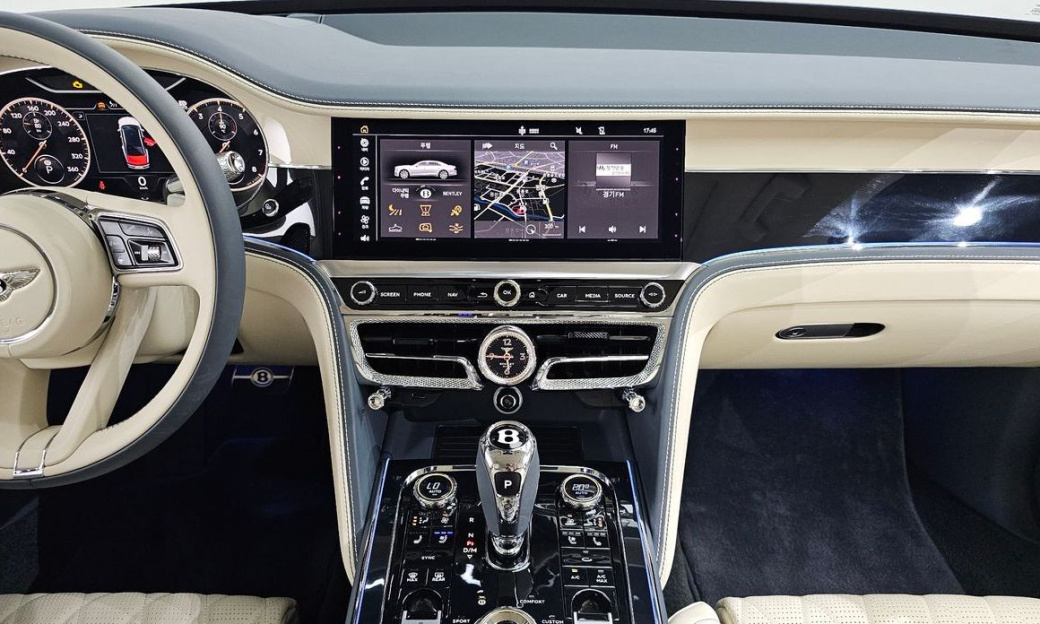 Bentley Flying Spur 4.0 Azure, 2024
