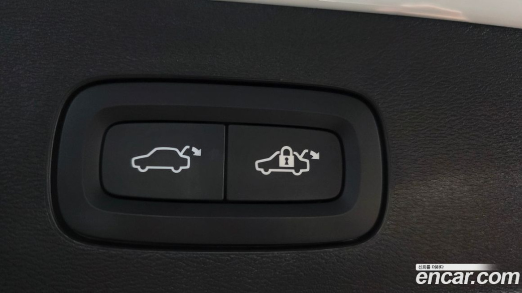 Volvo V60 B5 Ultimate AWD, 2024