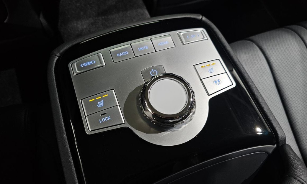Genesis G80 Gasoline 2.5 Turbo 2WD, 2025