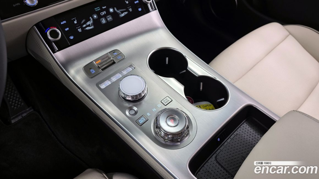 Genesis GV70 2.5T Gasoline AWD, 2025
