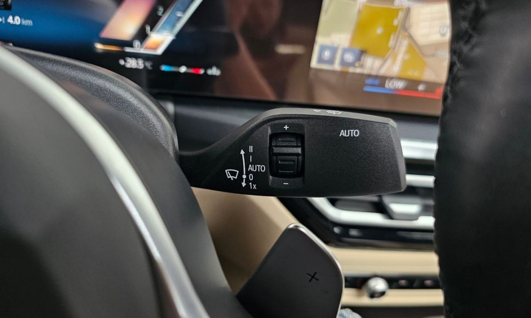 BMW 3-Series 320i M Sport, 2024